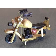 Модель мотоцикла хендмейд из дерева